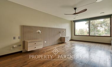 Excelente departamento con vista despejada