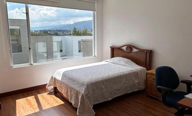 Vendo hermosa casa en Urbanización La Viña