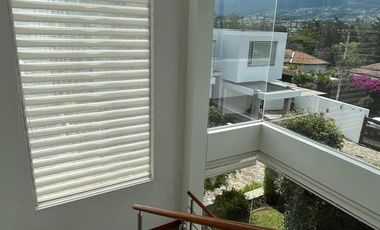 Vendo hermosa casa en Urbanización La Viña