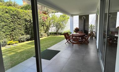 Vendo hermosa casa en Urbanización La Viña