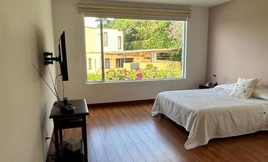 Vendo hermosa casa en Urbanización La Viña