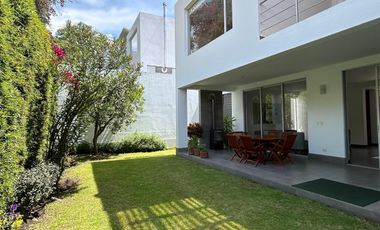 Vendo hermosa casa en Urbanización La Viña