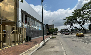 Alquiler de Local Comercial de Estreno – 2.100 m² – Guayaquil