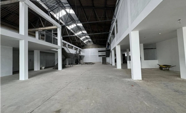 Alquiler de Local Comercial de Estreno – 2.100 m² – Guayaquil