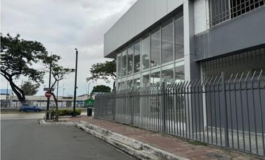 Alquiler de Local Comercial de Estreno – 2.100 m² – Guayaquil