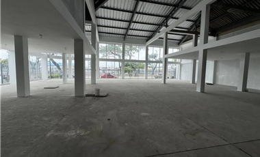 Alquiler de Local Comercial de Estreno – 2.100 m² – Guayaquil