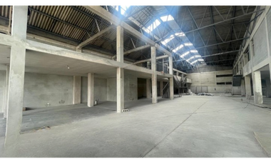 Alquiler de Local Comercial de Estreno – 2.100 m² – Guayaquil