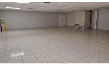 Avenidas de las Américas Local comercial en alquiler 649m²