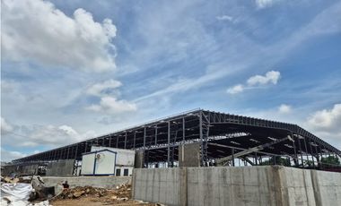 Guayaquil, Via Daule Se Alquila Bodega de 9910 m²
