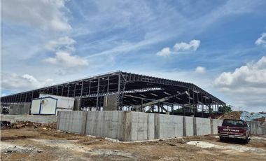 Guayaquil, Via Daule Se Alquila Bodega de 9910 m²