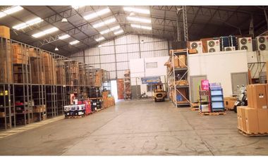 VA A LA COSTA Y PERIMETRAL alquilo bodega 2944 m²