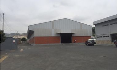 VA A LA COSTA Y PERIMETRAL alquilo bodega 2944 m²