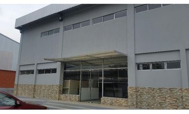 VA A LA COSTA Y PERIMETRAL alquilo bodega 2944 m²