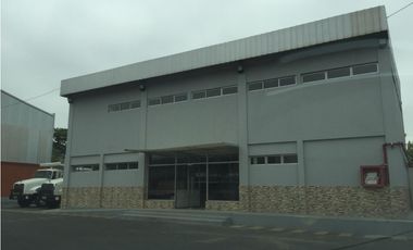 VA A LA COSTA Y PERIMETRAL alquilo bodega 2410 m²
