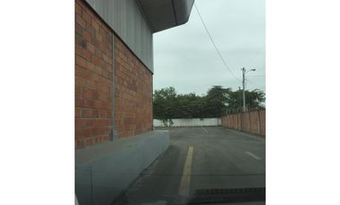 VA A LA COSTA Y PERIMETRAL alquilo bodega 2410 m²
