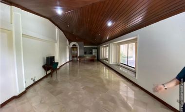 Oportunidad Única! Venta de Edificio Comercial en Ecuador, Guayaquil.