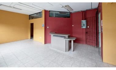 Via Daule se alquila bodega de 4000 m2