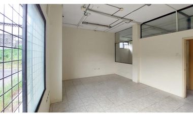Via Daule se alquila bodega de 4000 m2
