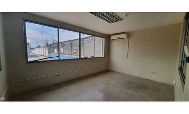 Norte de Guayaquil Complejo de Bodegas de 500 m² 