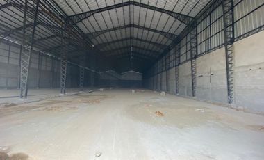 Guayaquil Vía Perimetral se alquila bodega de 8000 m2