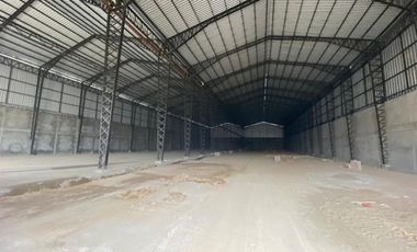 Guayaquil Vía Perimetral se alquila bodega de 8000 m2