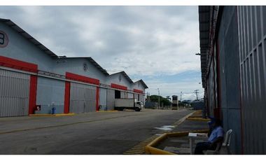 Arriendo Bodegas Sector Durán Desde 1.300 m²