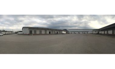 Vía Perimetral  - Vía Daule se alquila bodega de 3000 m2