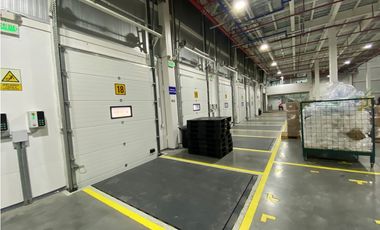 VA DAULE BODEGA de 2830 m² ideal CENTRO DE DISTRIBUCION
