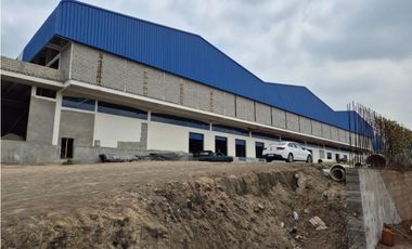 Vía Daule se alquila bodegas 5500 m² ideal para farmaceuticas