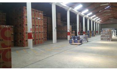 Bodegas ubicadas en el Km 10 vía a Daule, lotización Inmaconsa. 