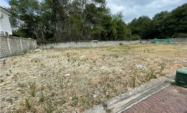 Vía a la Costa Km. 13 Punta Esmeralda Vendo terreno 403,60 m2 