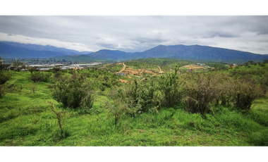 Parcela de 5800m² en Barrio Consolidado
