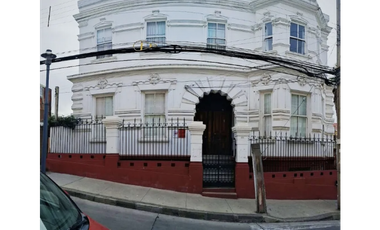 HISTÓRICA Y AMPLIA PROPIEDAD EN CERRO ALEGRÉ - VALPARASO