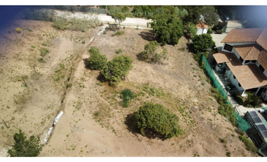 Hermoso terreno de 1600 metros cuadrados, en los pinos de Reñaca.