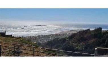 Espectacular Casa con Maravillosa Vista al Mar – Punta de Piedra