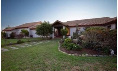 Espectacular Casa con Maravillosa Vista al Mar – Punta de Piedra