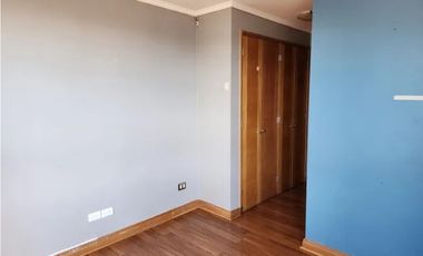 Iluminado y amplio departamento en sector oriente de Viña del mar .