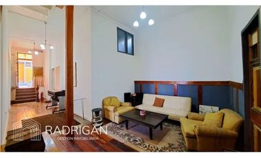 GRAN PROPIEDAD CON 4 DEPTOS INDEPENDIENTES, CERRO CONCEPCIÓN