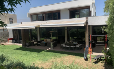 VENTA CASA EN CONDOMINIO LOS LITRES, LO BARNECHEA