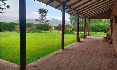 CASA EN ARRIENDO – AMPLIOS ESPACIOS Y NATURALEZA CERCA DE CONCÓN