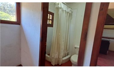 CASA EN ARRIENDO – AMPLIOS ESPACIOS Y NATURALEZA CERCA DE CONCÓN