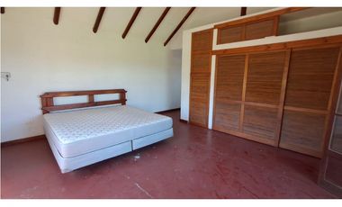 CASA EN ARRIENDO – AMPLIOS ESPACIOS Y NATURALEZA CERCA DE CONCÓN