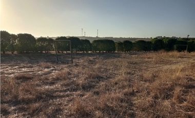 VENTA DE EXCLUSIVO SITIO EN SANTA ADELA