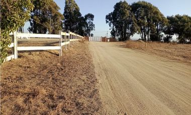 VENTA DE EXCLUSIVO SITIO EN SANTA ADELA