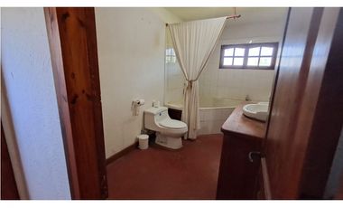 ¡Linda y amplia casa a solo 15 minutos de Concón!