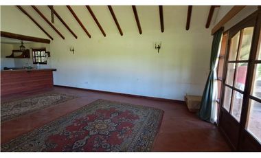 ¡Linda y amplia casa a solo 15 minutos de Concón!