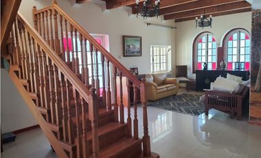 Finca Residencial y Agrícola en Melipilla – Lujo y Rentabilidad