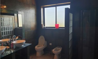 Finca Residencial y Agrícola en Melipilla – Lujo y Rentabilidad