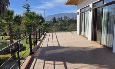 Finca Residencial y Agrícola en Melipilla – Lujo y Rentabilidad