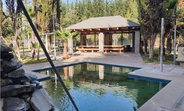Finca Residencial y Agrícola en Melipilla – Lujo y Rentabilidad